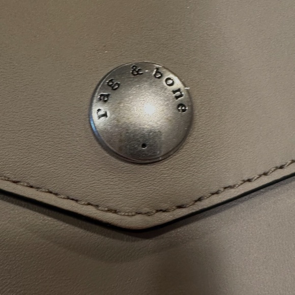 Rag & Bone Atlas Convertible Crossbody Leather Light Khaki Orange Interior - Picture 4 of 13